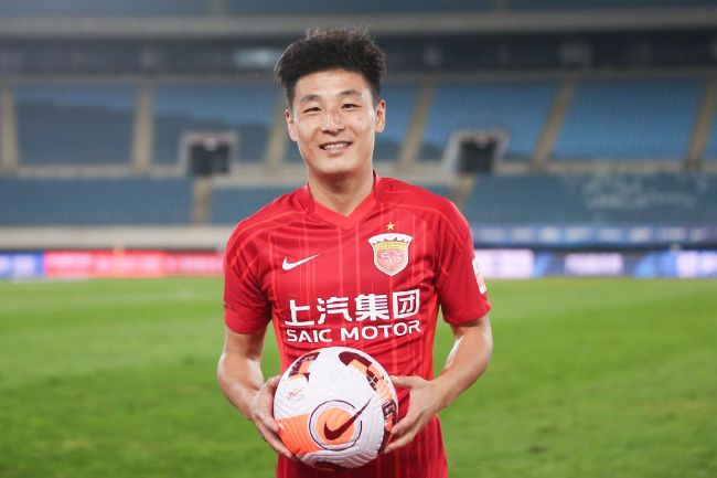 小妖精又湿又浪,下面好紧